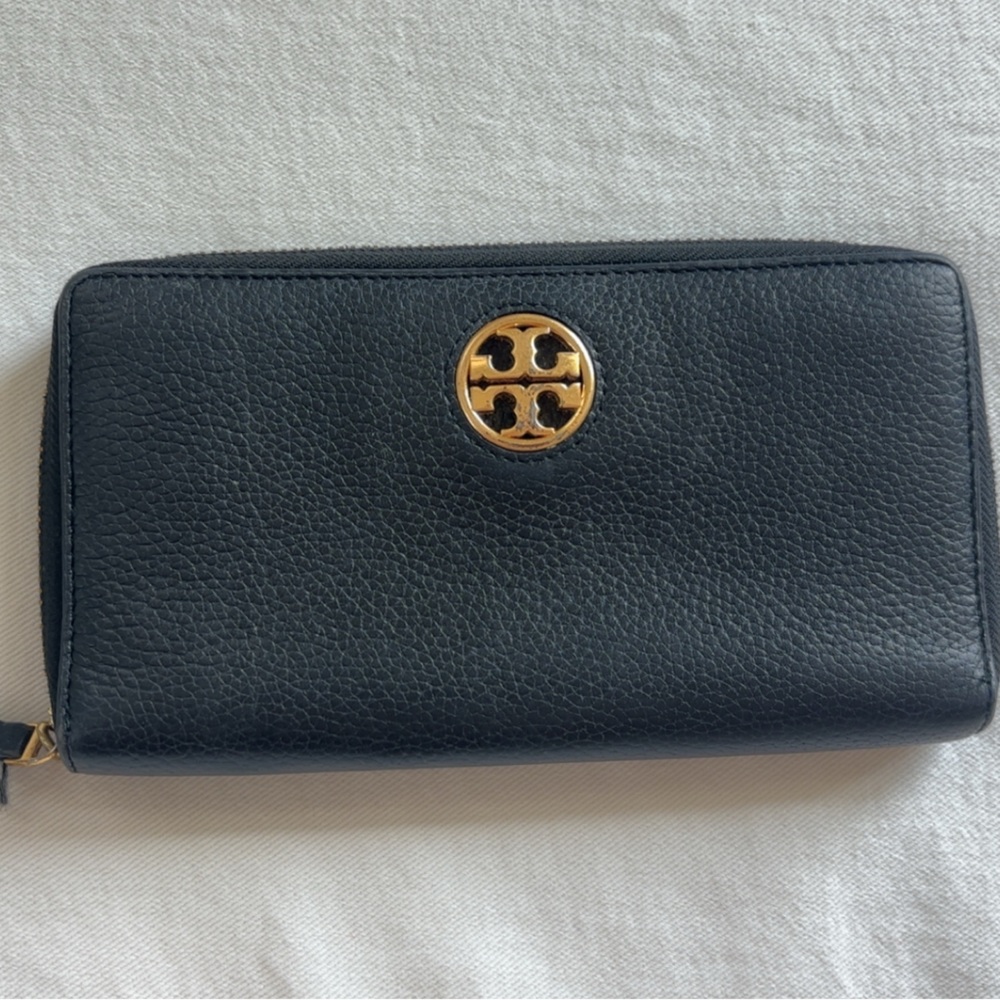 Tory Burch Black Wallet with Gold